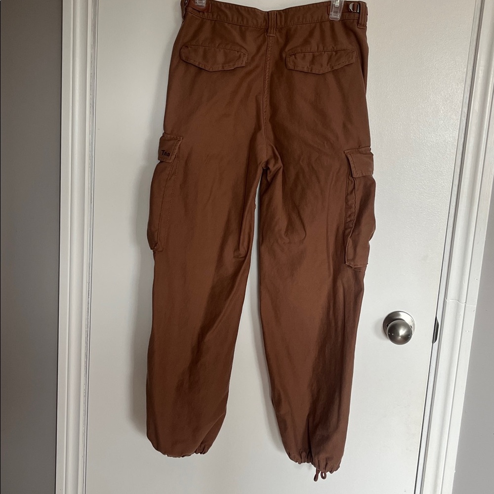 Aritizia Supply Cargo Pants - Picture 4 of 8